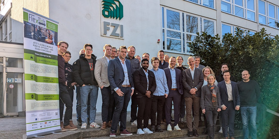 Das Projektteam vor dem FZI